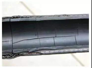 為什么液壓軟管會失效重要的意義？原因分析